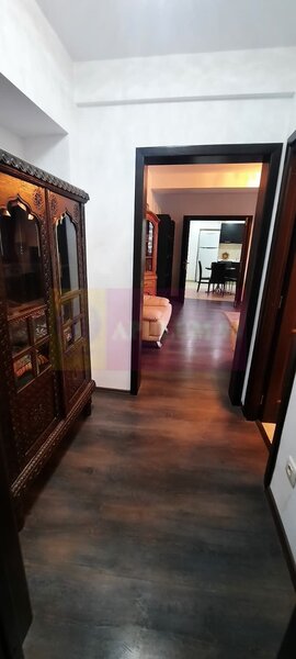 Vanzare apartament 2 camere in zona Unirii stradal, cu vedere fata